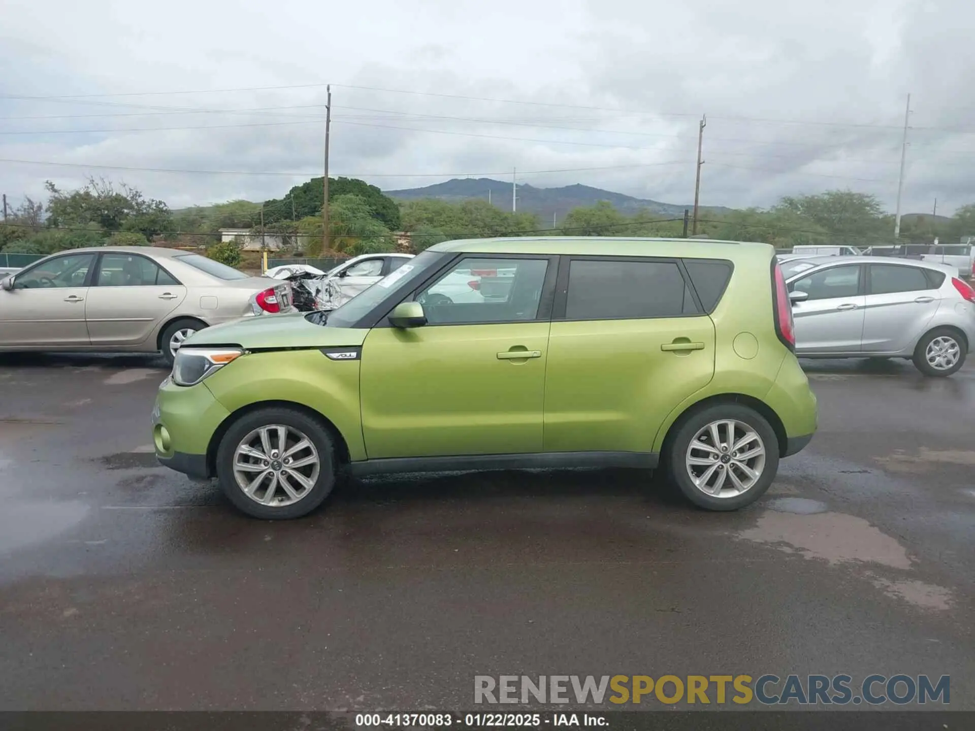 14 Фотография поврежденного автомобиля KNDJP3A50K7914660 KIA SOUL 2019