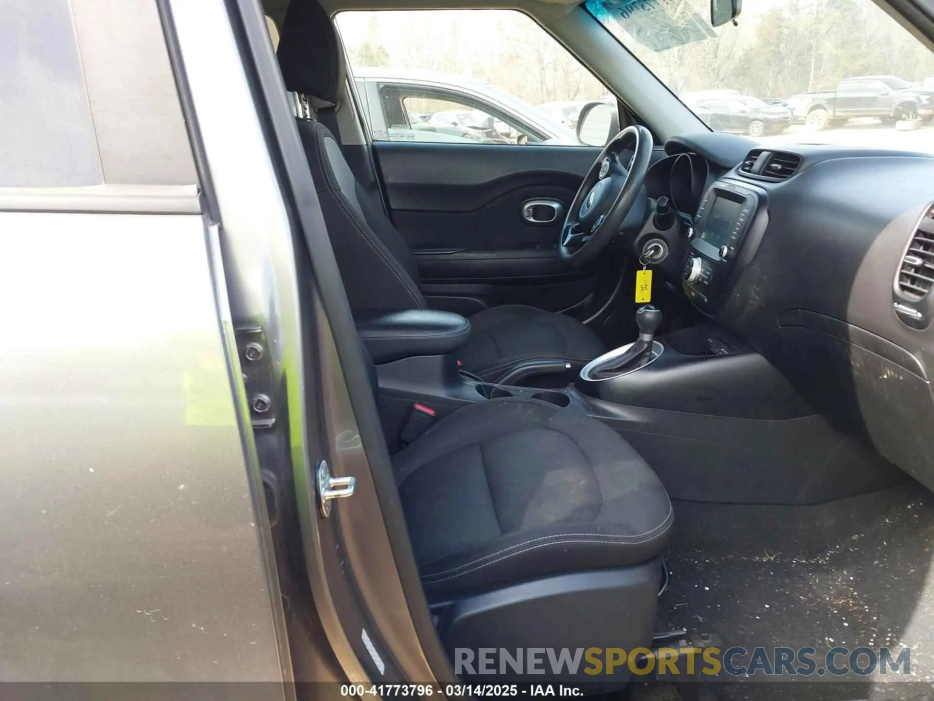 5 Фотография поврежденного автомобиля KNDJP3A52K7634500 KIA SOUL 2019