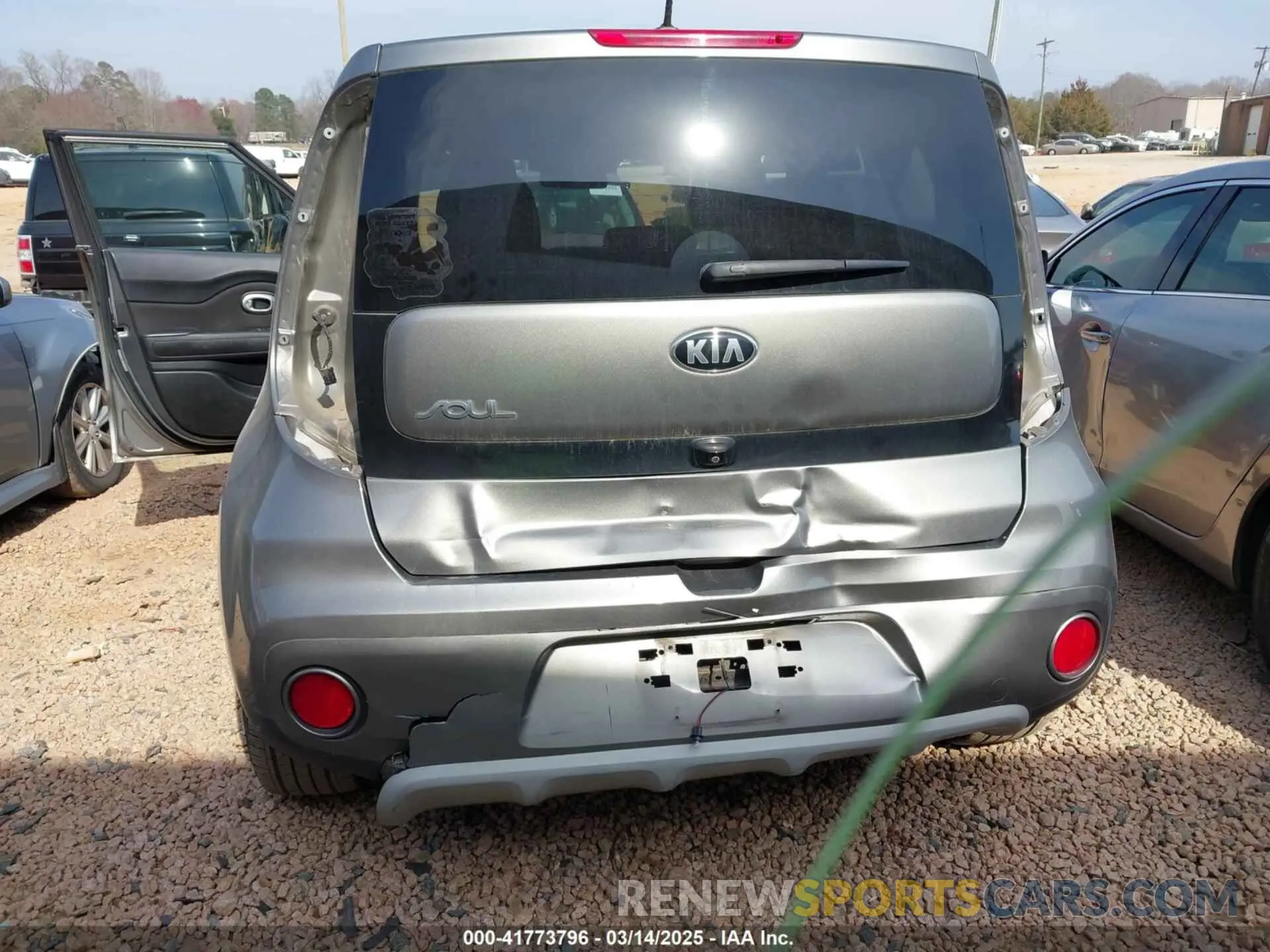 6 Фотография поврежденного автомобиля KNDJP3A52K7634500 KIA SOUL 2019
