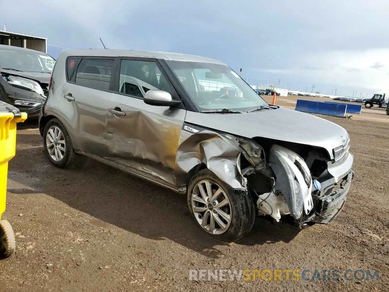 4 Photograph of a damaged car KNDJP3A53K7668719 KIA SOUL 2019