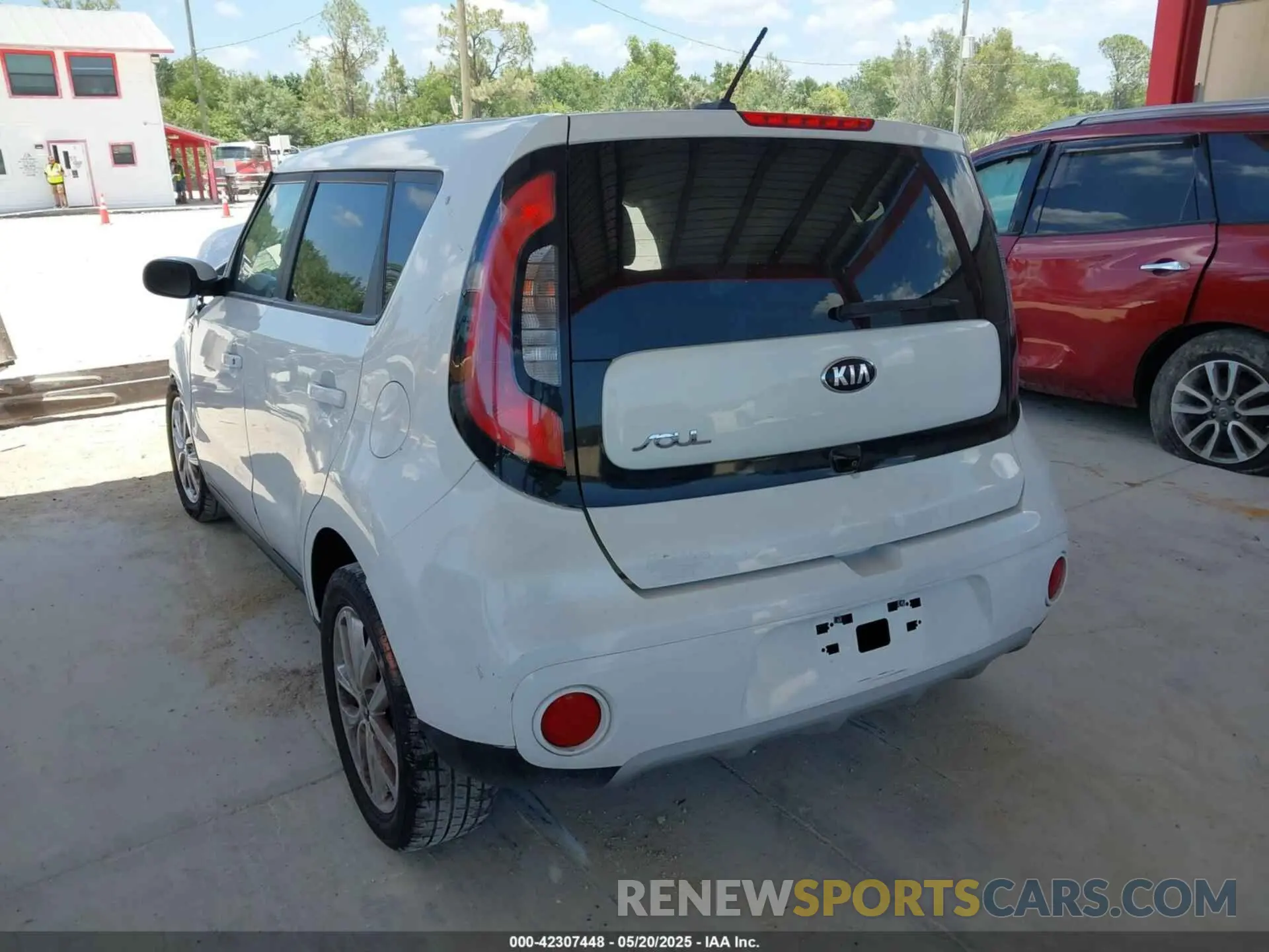 3 Photograph of a damaged car KNDJP3A54K7671564 KIA SOUL 2019