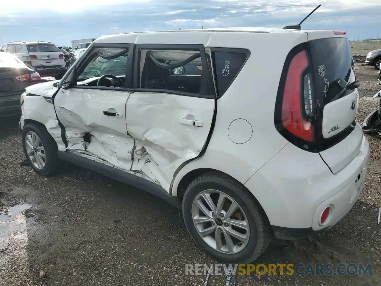 2 Фотография поврежденного автомобиля KNDJP3A54K7678031 KIA SOUL 2019