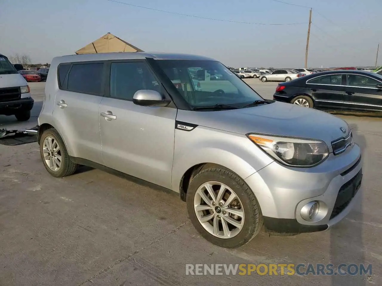 4 Photograph of a damaged car KNDJP3A55K7637181 KIA SOUL 2019