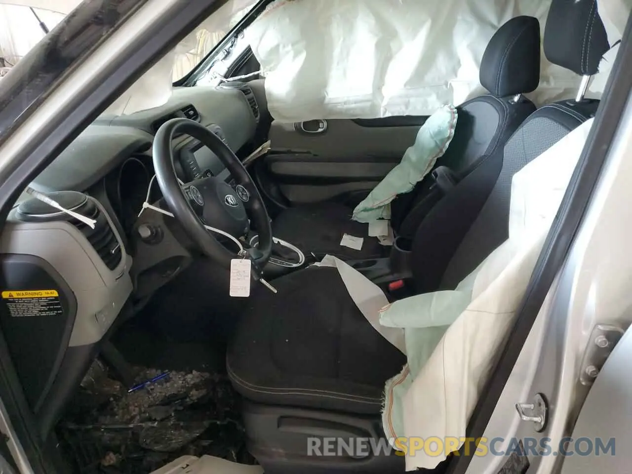 7 Photograph of a damaged car KNDJP3A55K7676630 KIA SOUL 2019