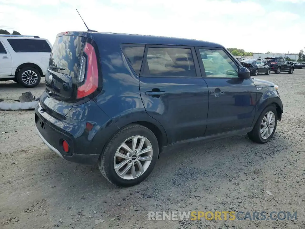 3 Photograph of a damaged car KNDJP3A55K7690687 KIA SOUL 2019