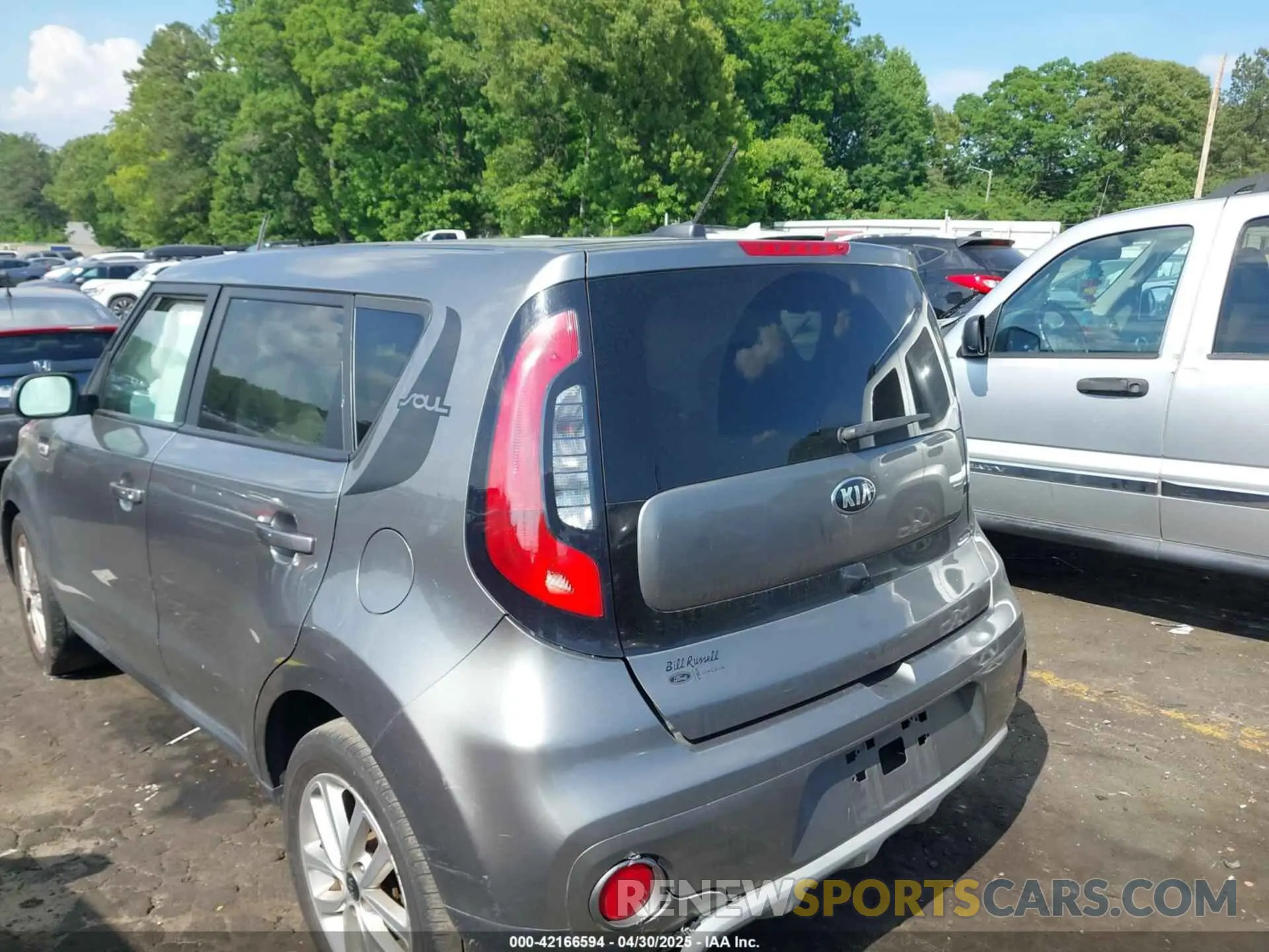 3 Photograph of a damaged car KNDJP3A56K7019870 KIA SOUL 2019
