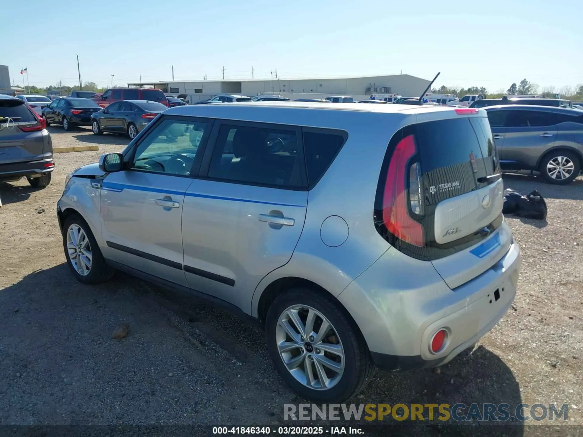 3 Фотография поврежденного автомобиля KNDJP3A56K7639781 KIA SOUL 2019