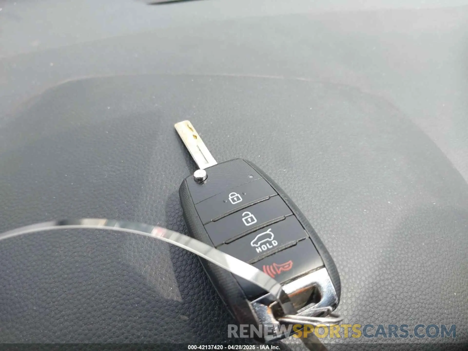 11 Photograph of a damaged car KNDJP3A56K7698202 KIA SOUL 2019
