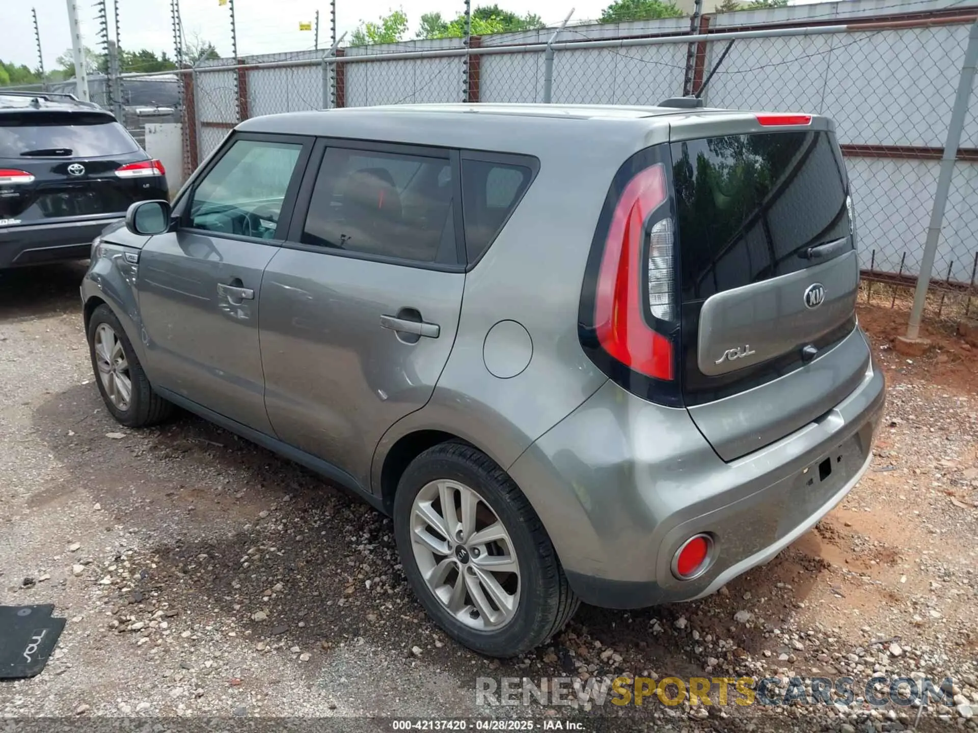 3 Photograph of a damaged car KNDJP3A56K7698202 KIA SOUL 2019
