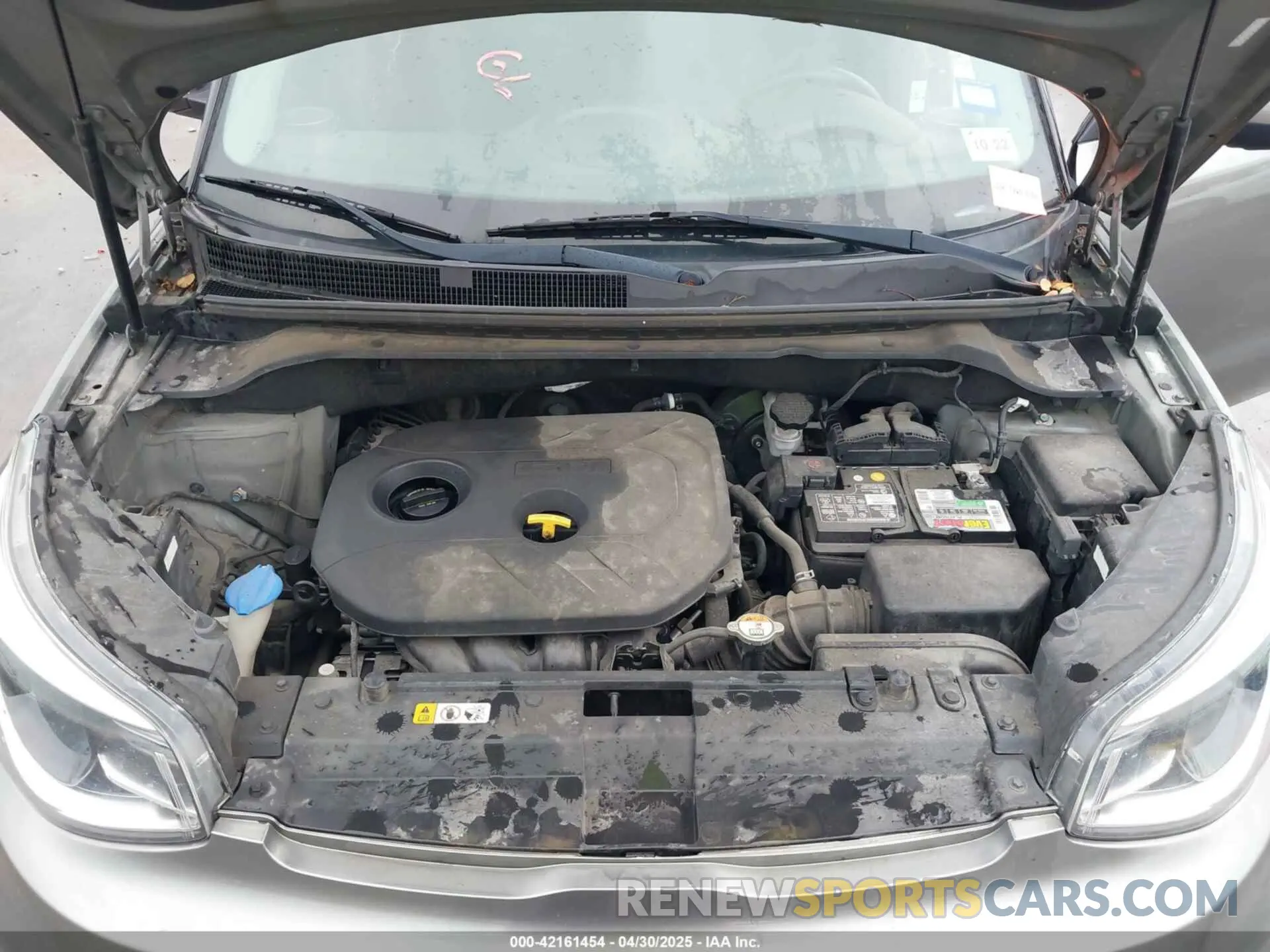 10 Photograph of a damaged car KNDJP3A57K7013463 KIA SOUL 2019