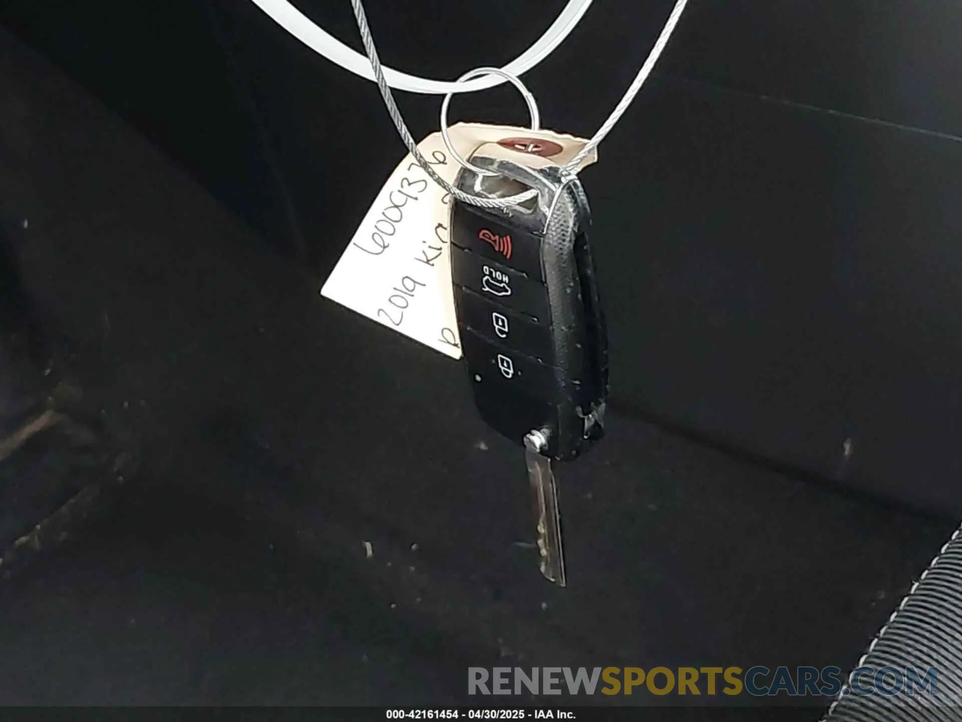 11 Photograph of a damaged car KNDJP3A57K7013463 KIA SOUL 2019