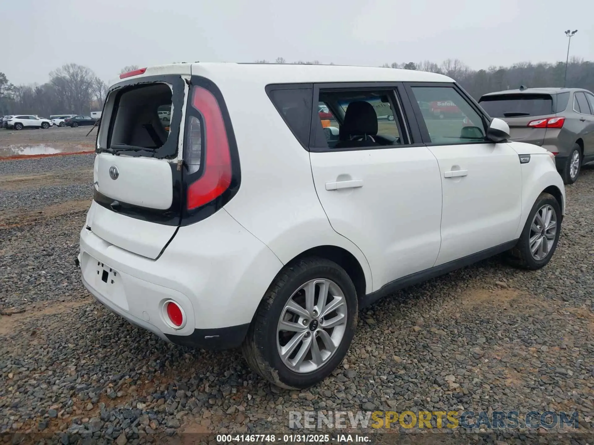 4 Фотография поврежденного автомобиля KNDJP3A57K7017867 KIA SOUL 2019