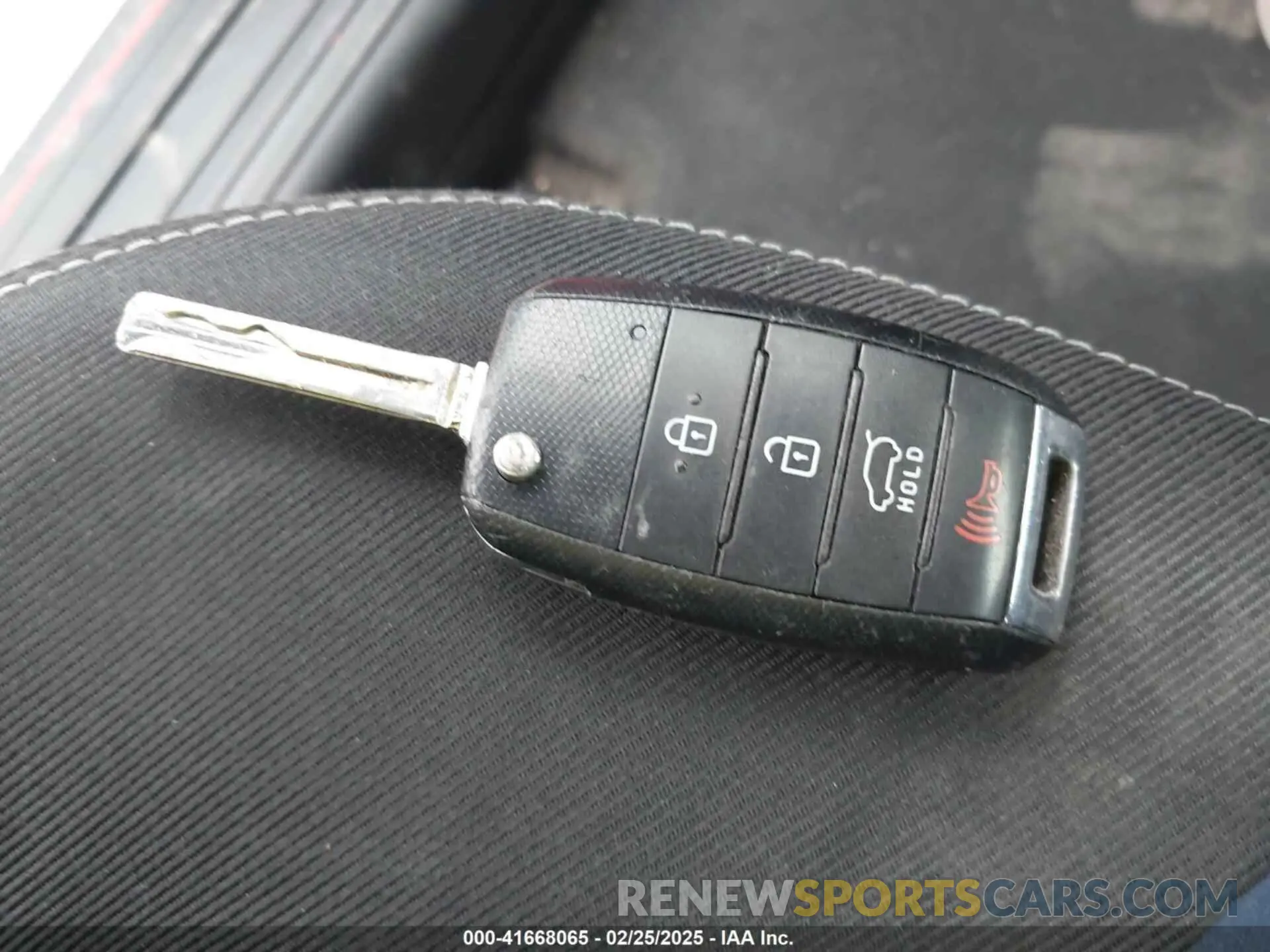 11 Фотография поврежденного автомобиля KNDJP3A58K7015495 KIA SOUL 2019