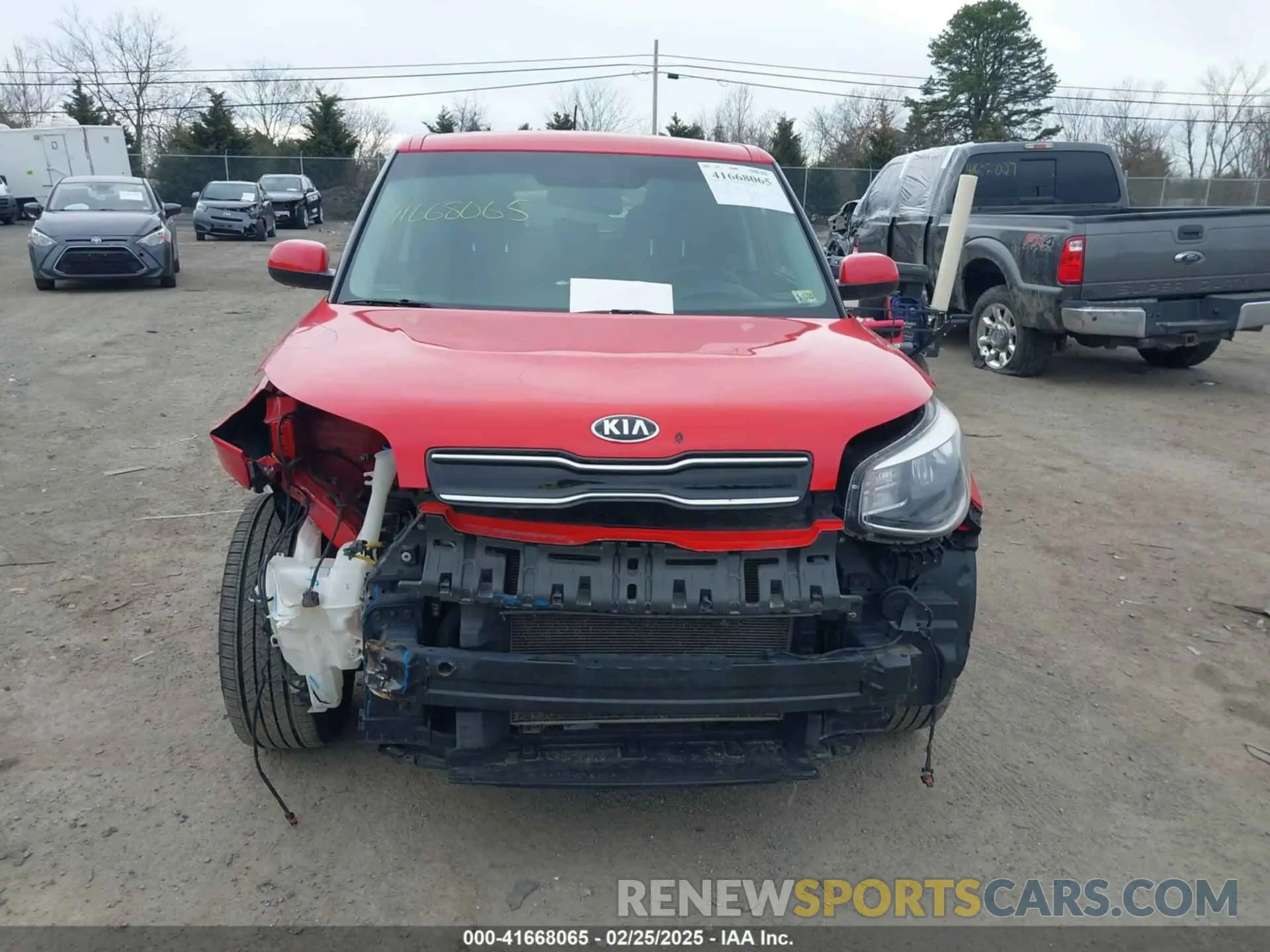 12 Фотография поврежденного автомобиля KNDJP3A58K7015495 KIA SOUL 2019