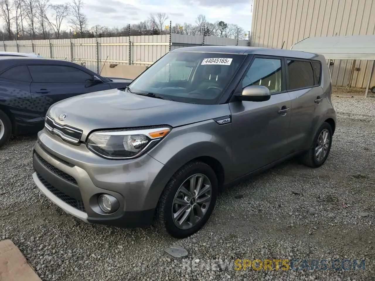 1 Photograph of a damaged car KNDJP3A58K7698105 KIA SOUL 2019