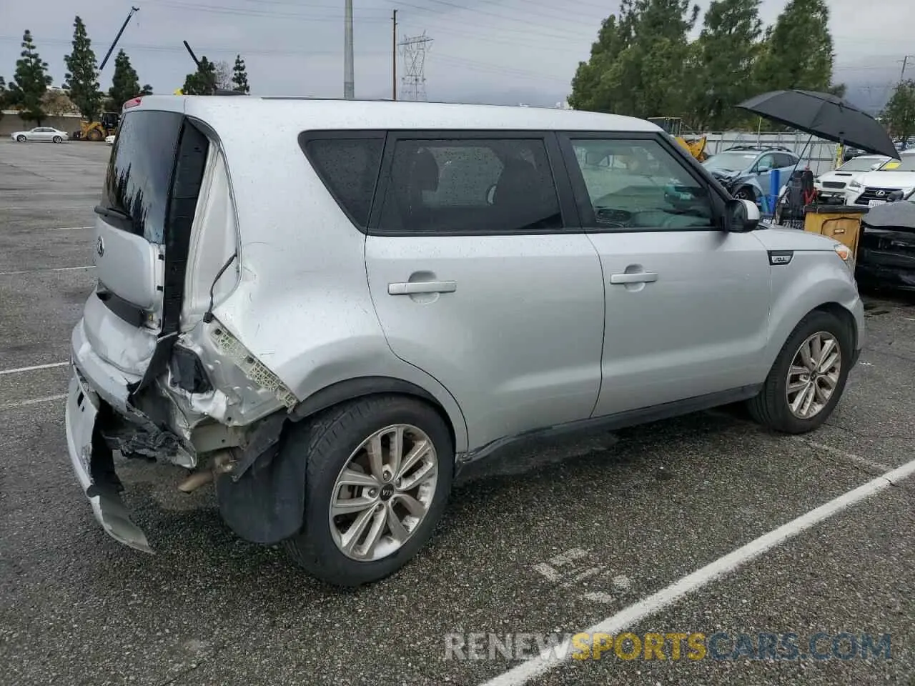 3 Фотография поврежденного автомобиля KNDJP3A58K7698797 KIA SOUL 2019