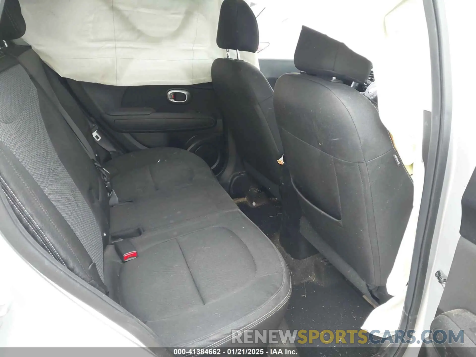 8 Photograph of a damaged car KNDJP3A59K7690983 KIA SOUL 2019