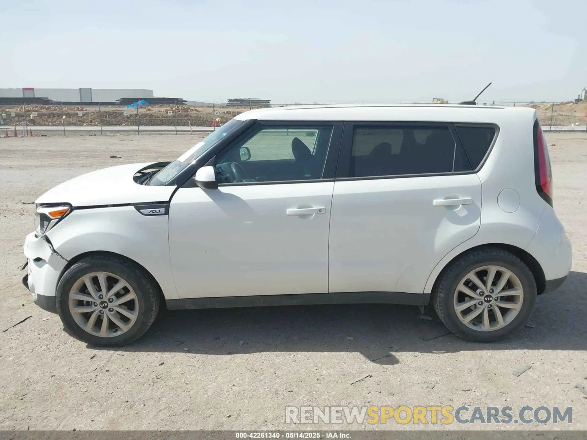 14 Фотография поврежденного автомобиля KNDJP3A59K7698145 KIA SOUL 2019