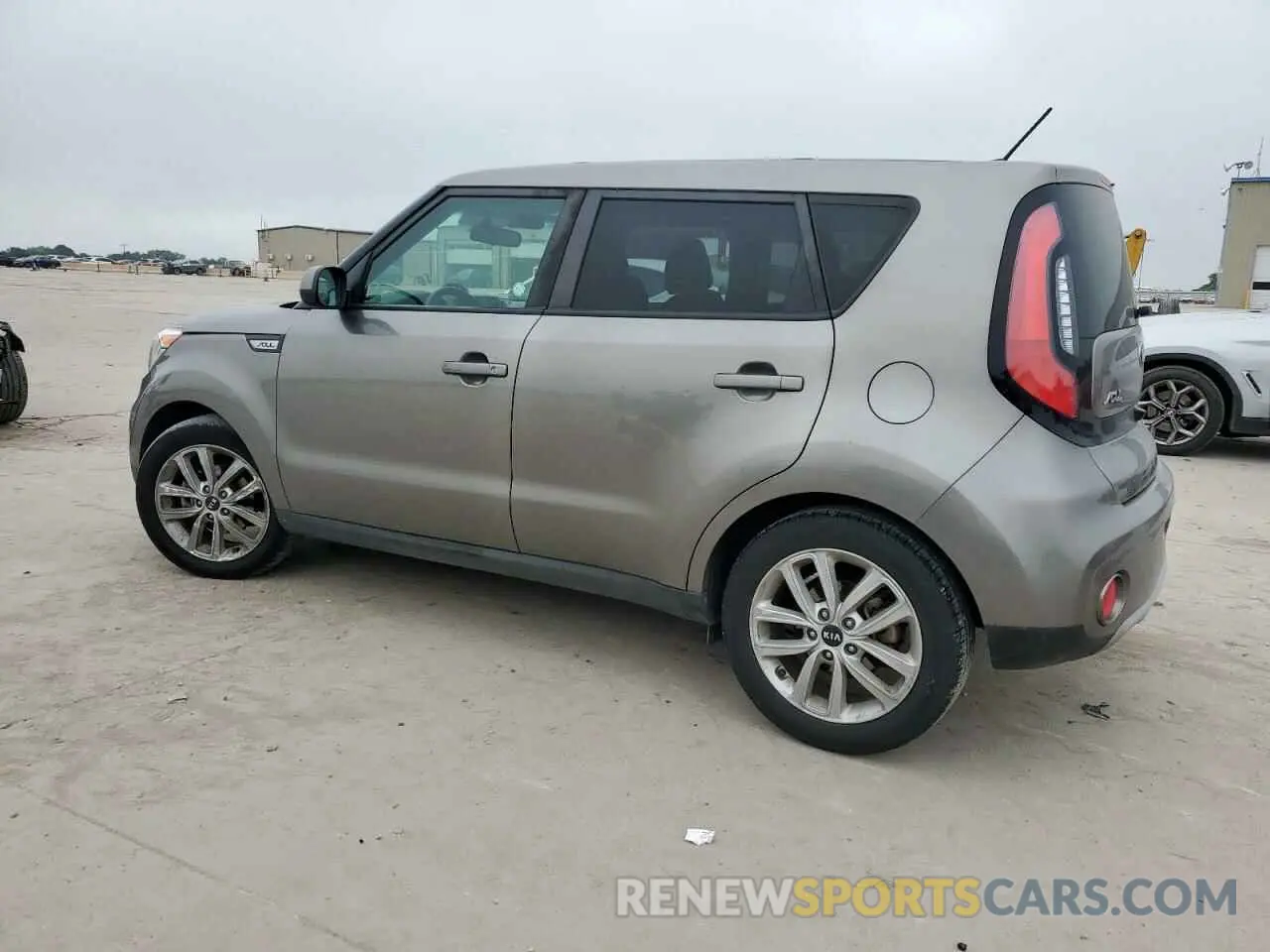 2 Фотография поврежденного автомобиля KNDJP3A5XK7629576 KIA SOUL 2019