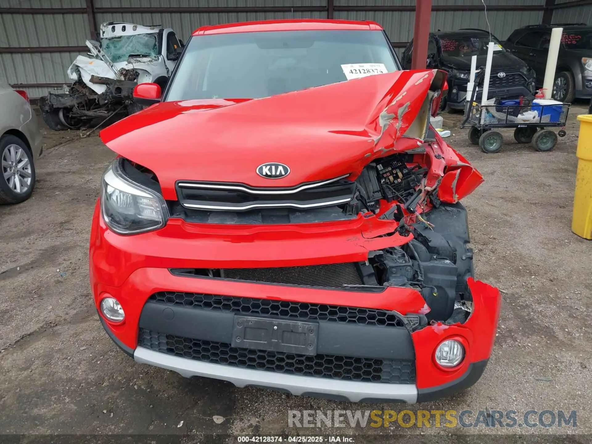 11 Photograph of a damaged car KNDJP3A5XK7640660 KIA SOUL 2019