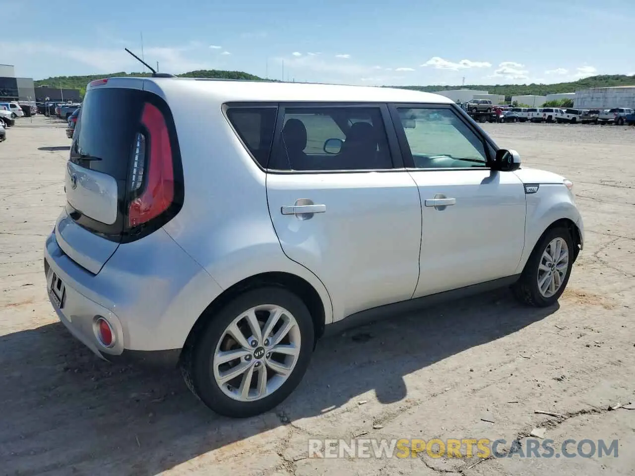 3 Фотография поврежденного автомобиля KNDJP3A5XK7677319 KIA SOUL 2019
