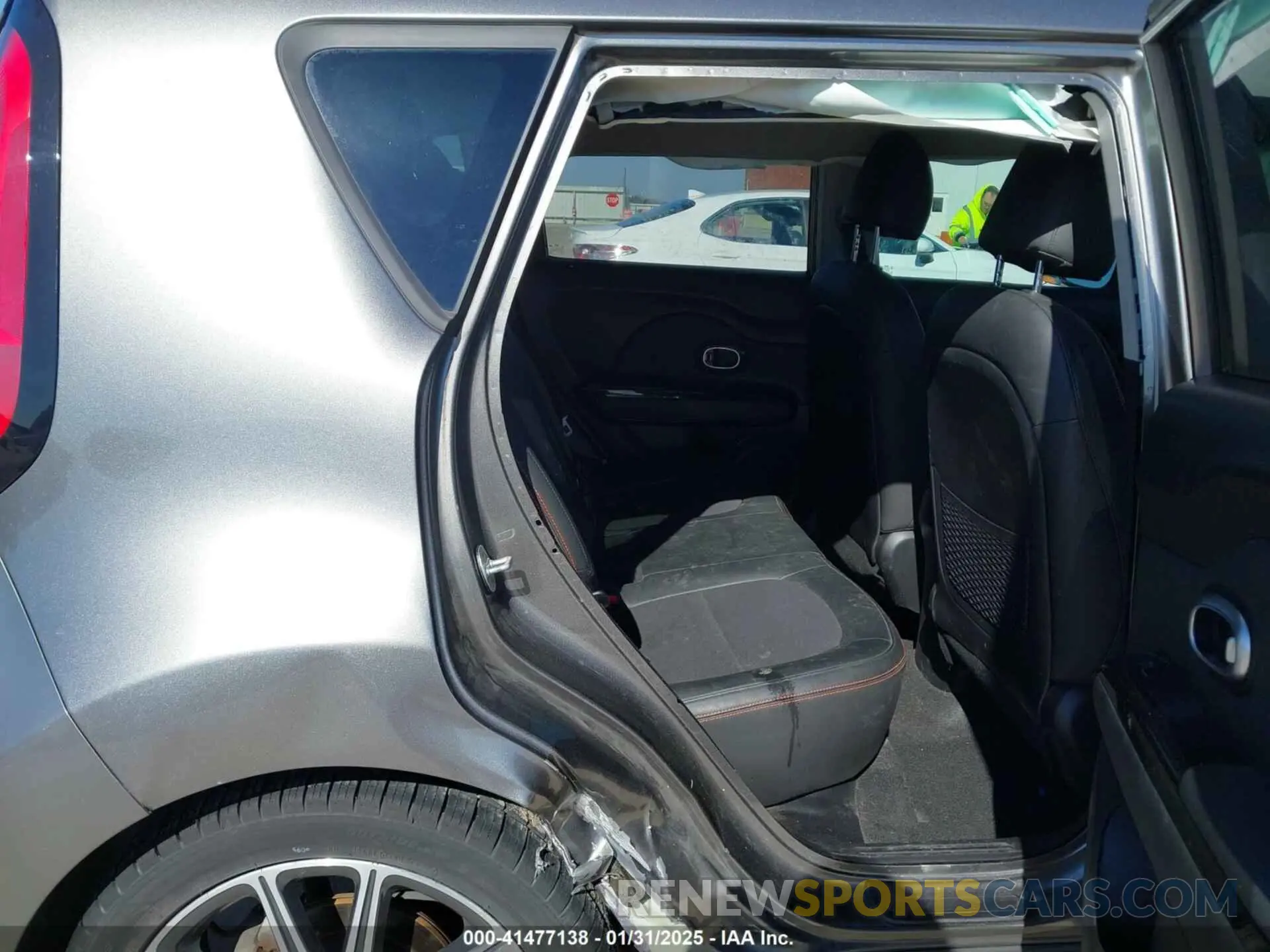 8 Photograph of a damaged car KNDJX3AA4K7683016 KIA SOUL 2019