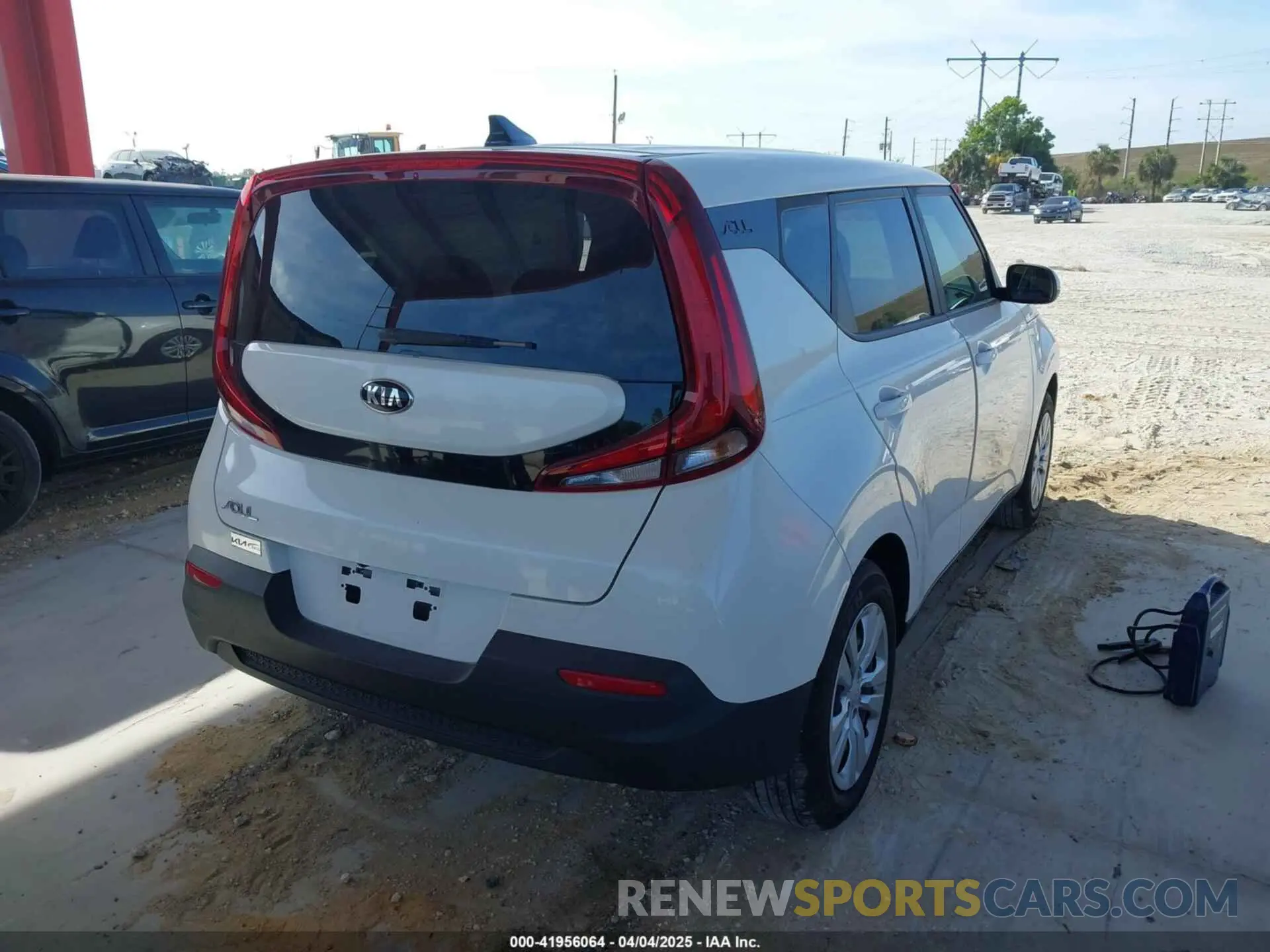 4 Фотография поврежденного автомобиля KNDJ23AU0L7703479 KIA SOUL 2020