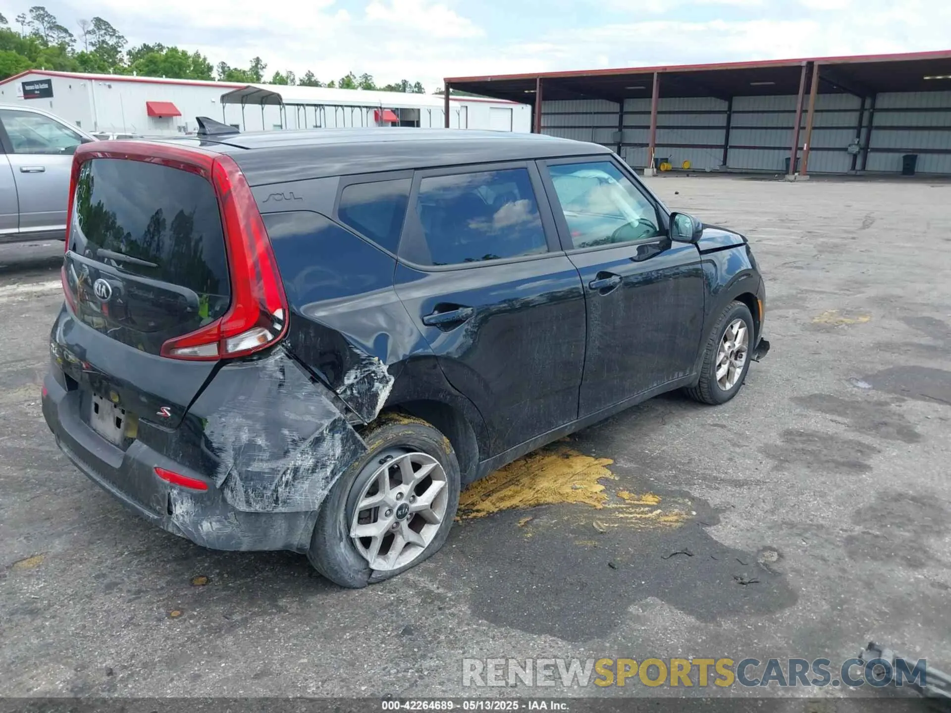 4 Photograph of a damaged car KNDJ23AU0L7726387 KIA SOUL 2020