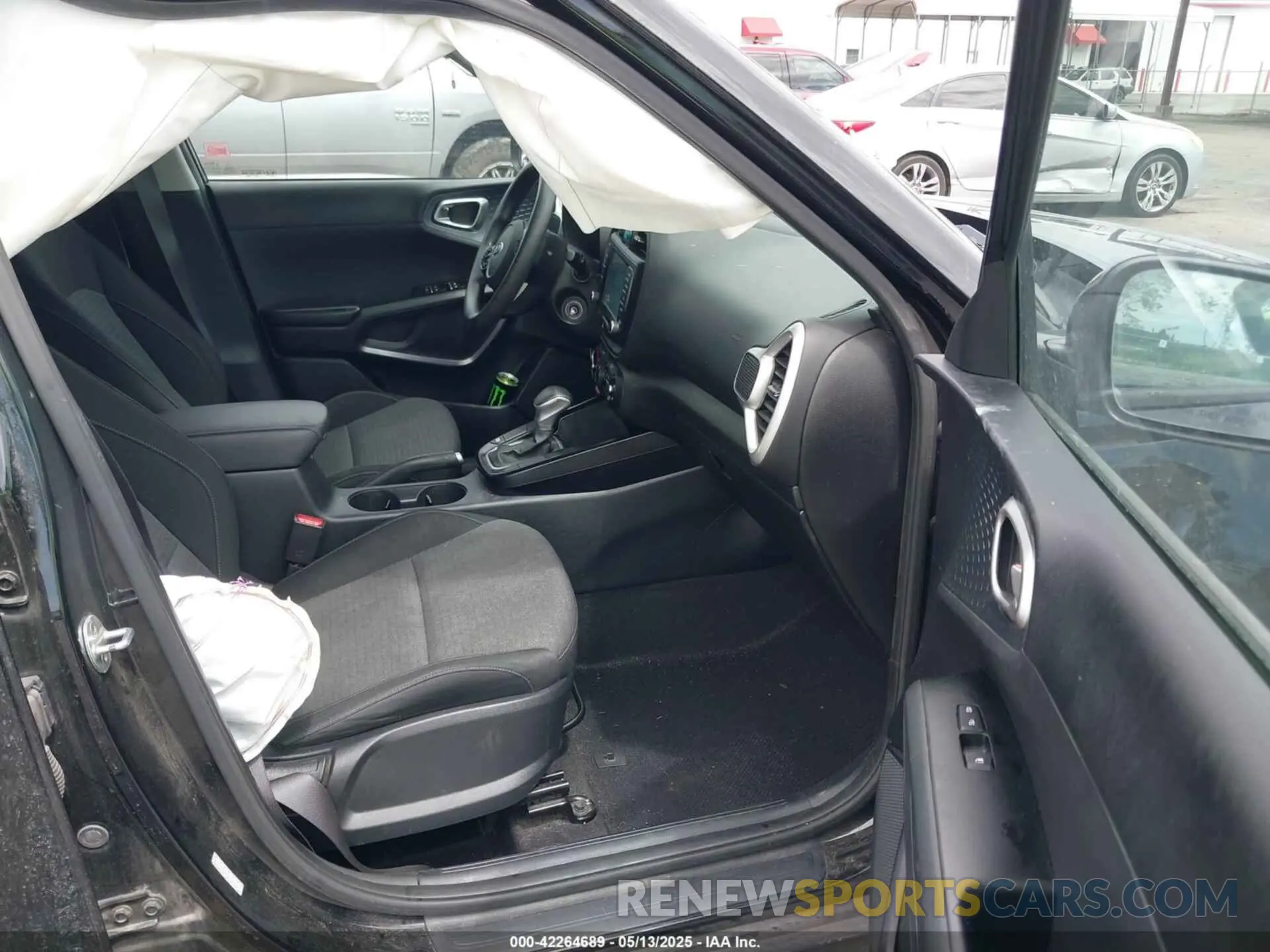 5 Photograph of a damaged car KNDJ23AU0L7726387 KIA SOUL 2020