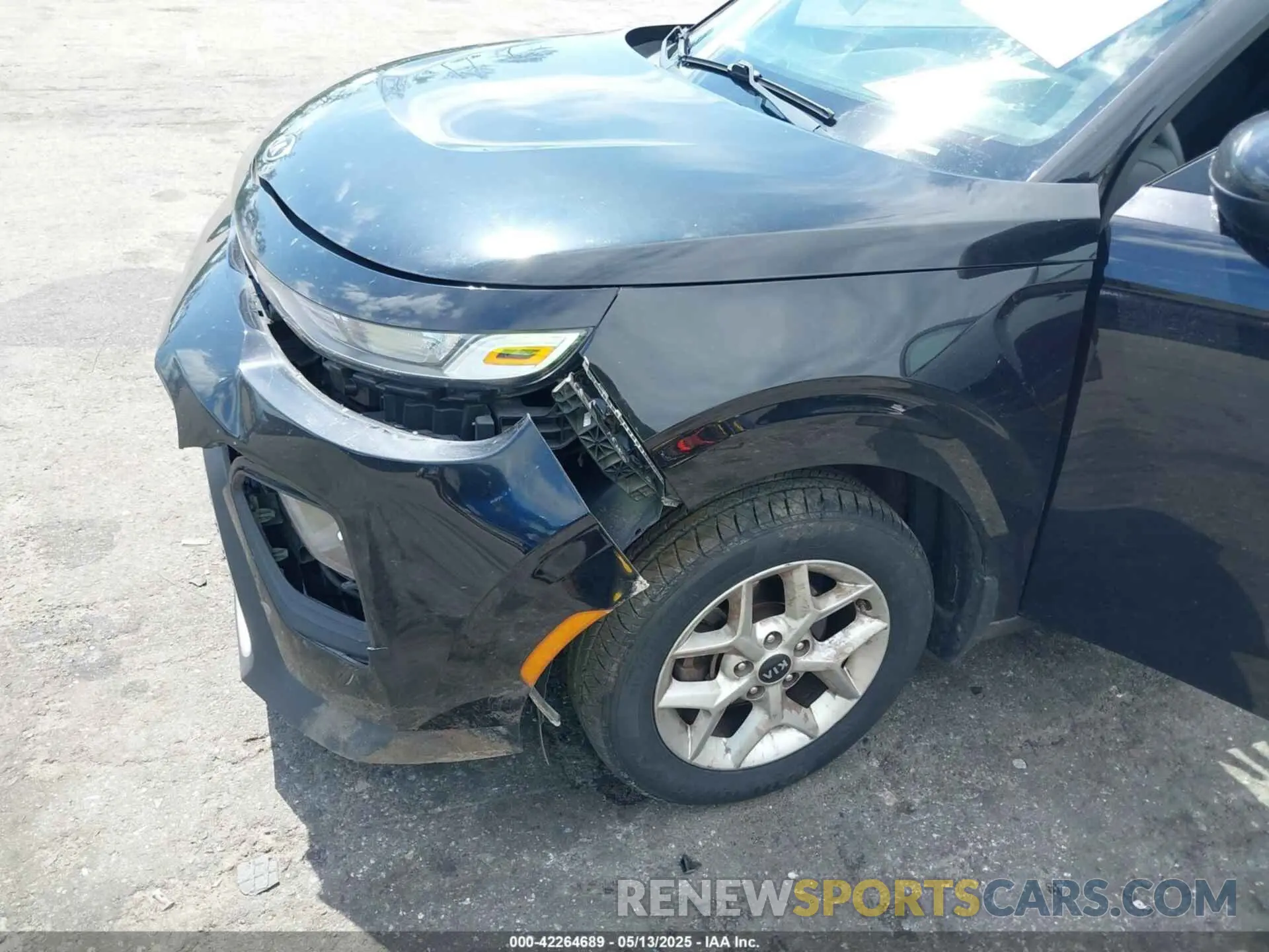 6 Photograph of a damaged car KNDJ23AU0L7726387 KIA SOUL 2020