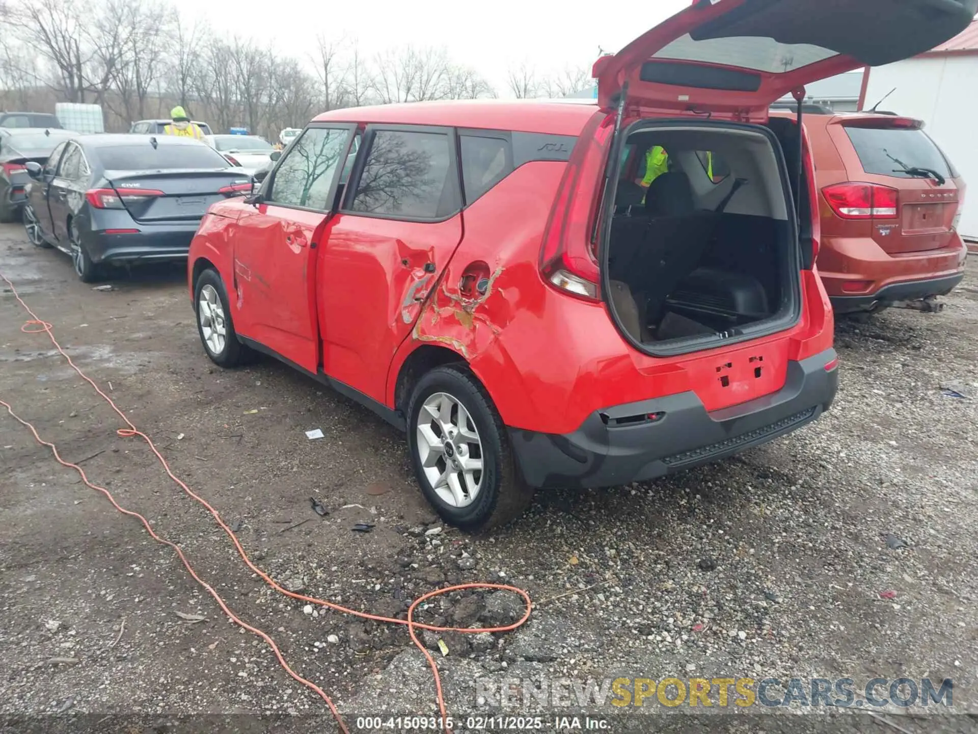 3 Фотография поврежденного автомобиля KNDJ23AU0L7731797 KIA SOUL 2020