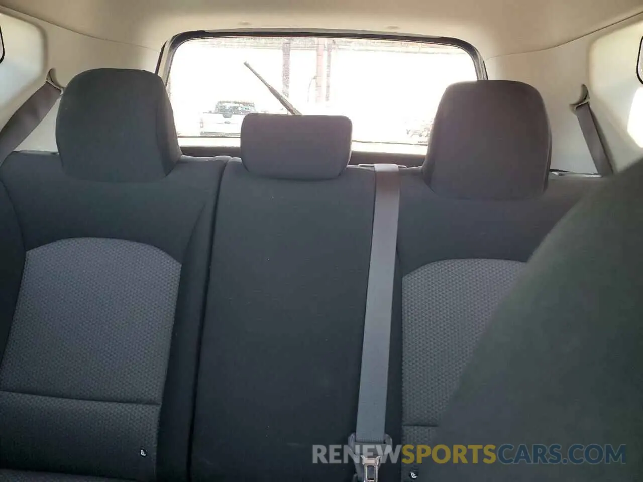 10 Photograph of a damaged car KNDJ23AU1L7038608 KIA SOUL 2020