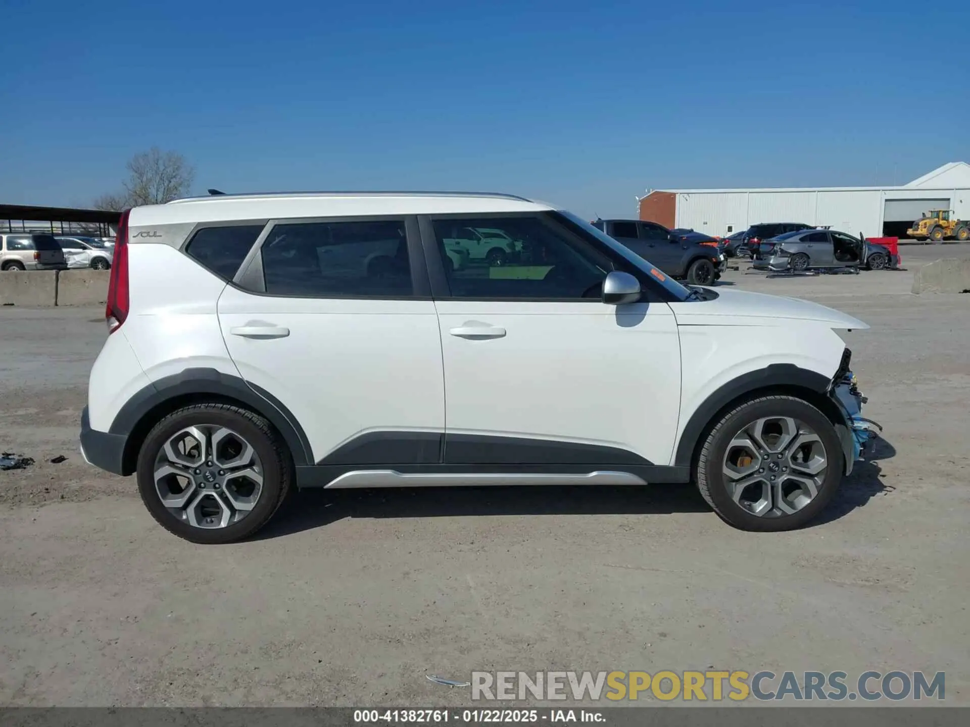 13 Photograph of a damaged car KNDJ23AU1L7049429 KIA SOUL 2020