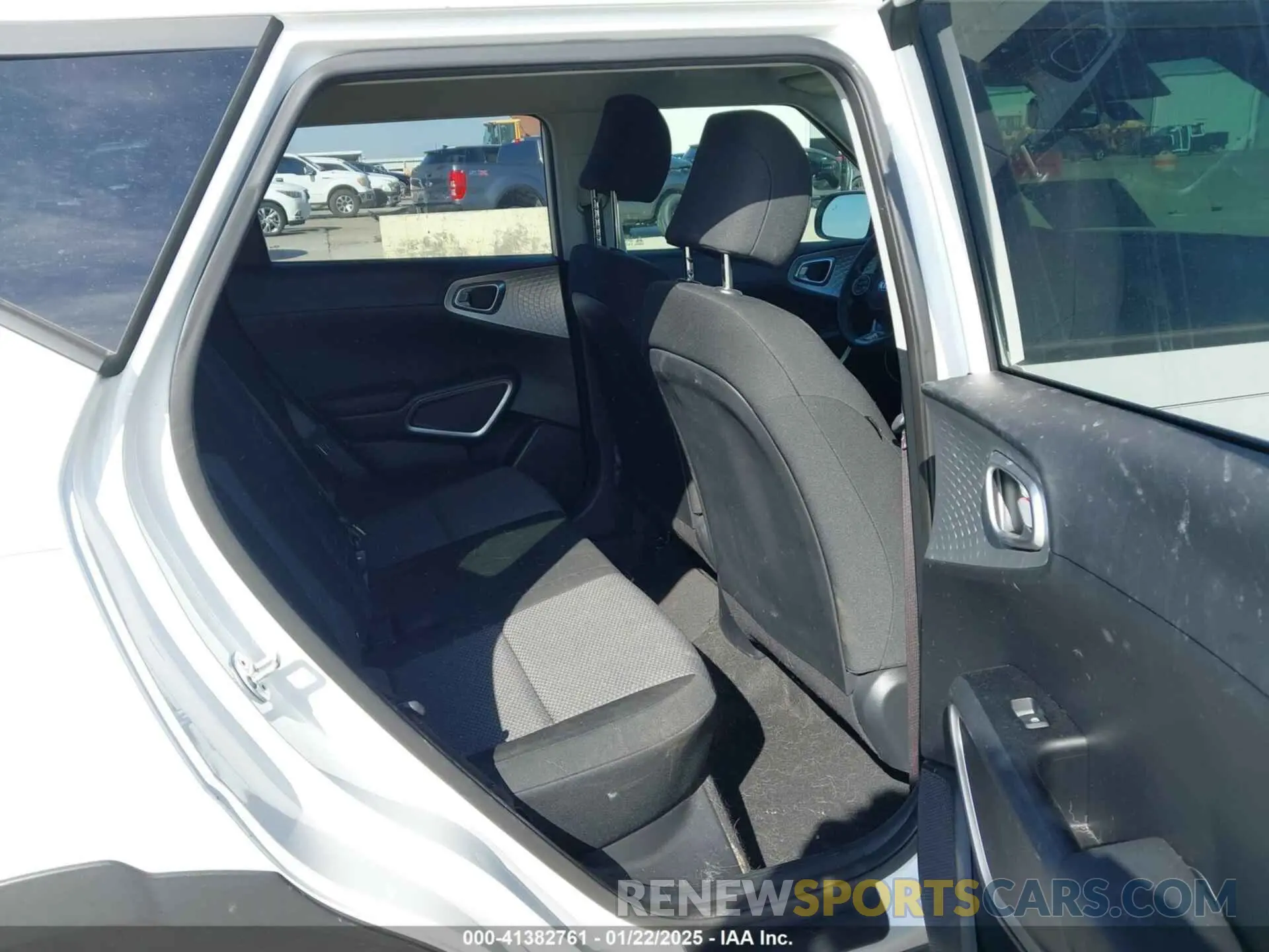 8 Photograph of a damaged car KNDJ23AU1L7049429 KIA SOUL 2020