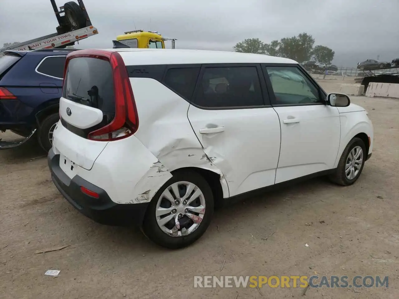 3 Фотография поврежденного автомобиля KNDJ23AU1L7077733 KIA SOUL 2020