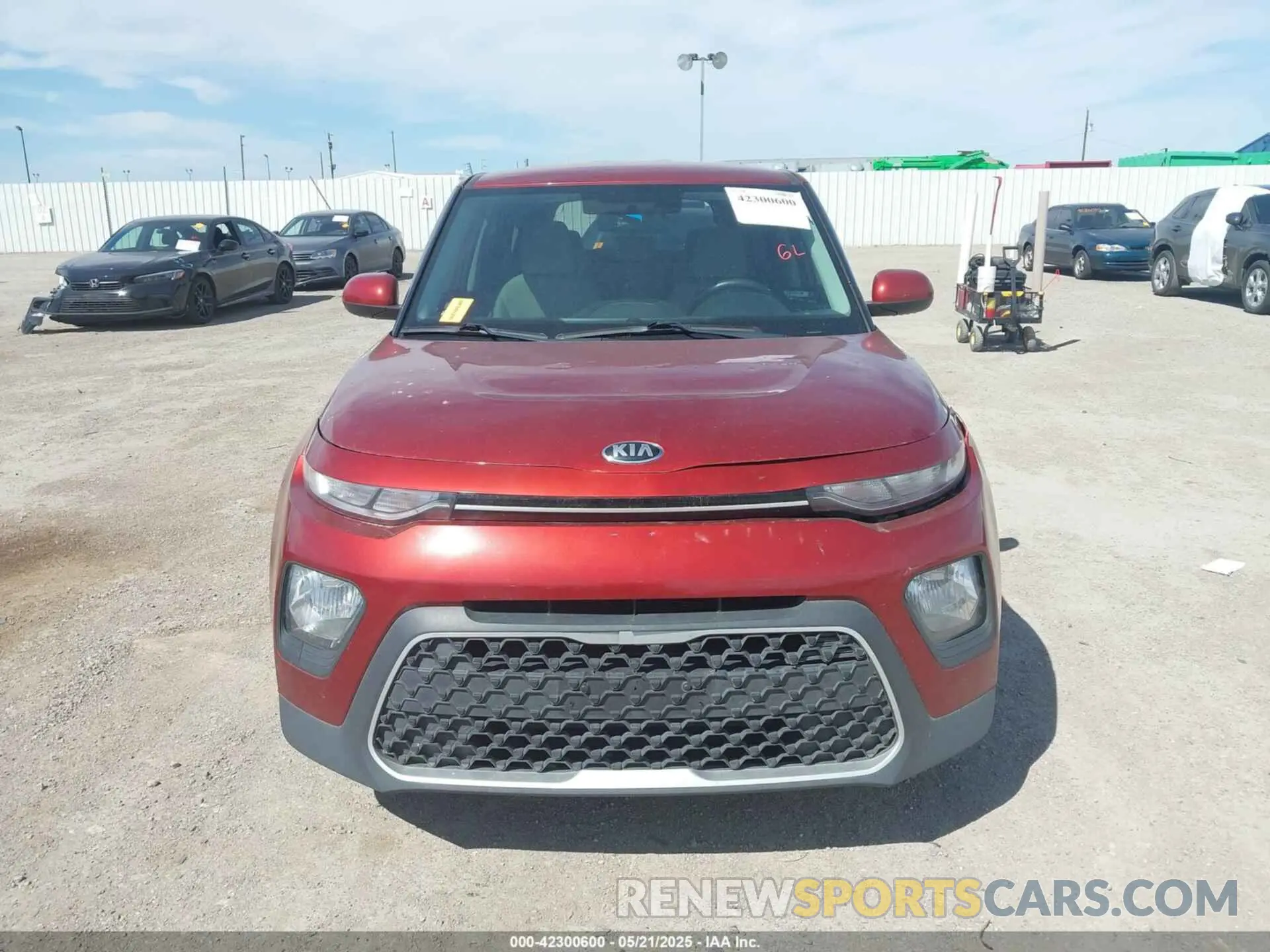 6 Photograph of a damaged car KNDJ23AU1L7114585 KIA SOUL 2020