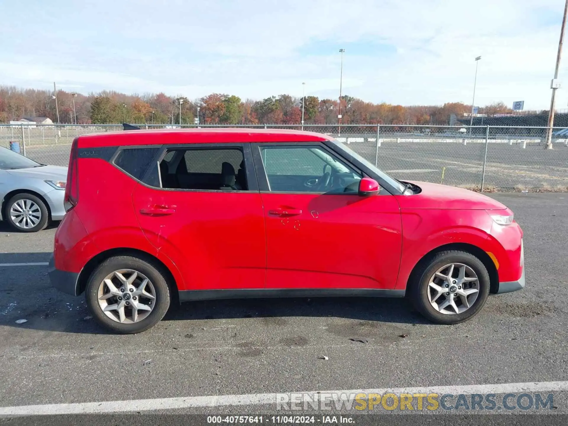 6 Photograph of a damaged car KNDJ23AU1L7709369 KIA SOUL 2020