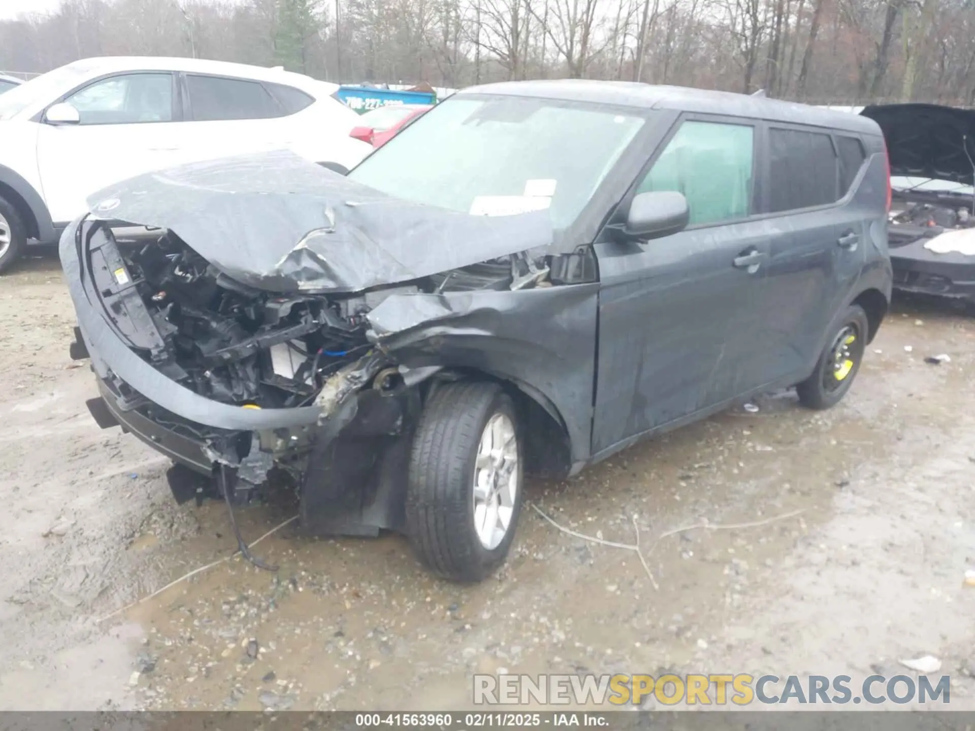2 Photograph of a damaged car KNDJ23AU2L7001180 KIA SOUL 2020