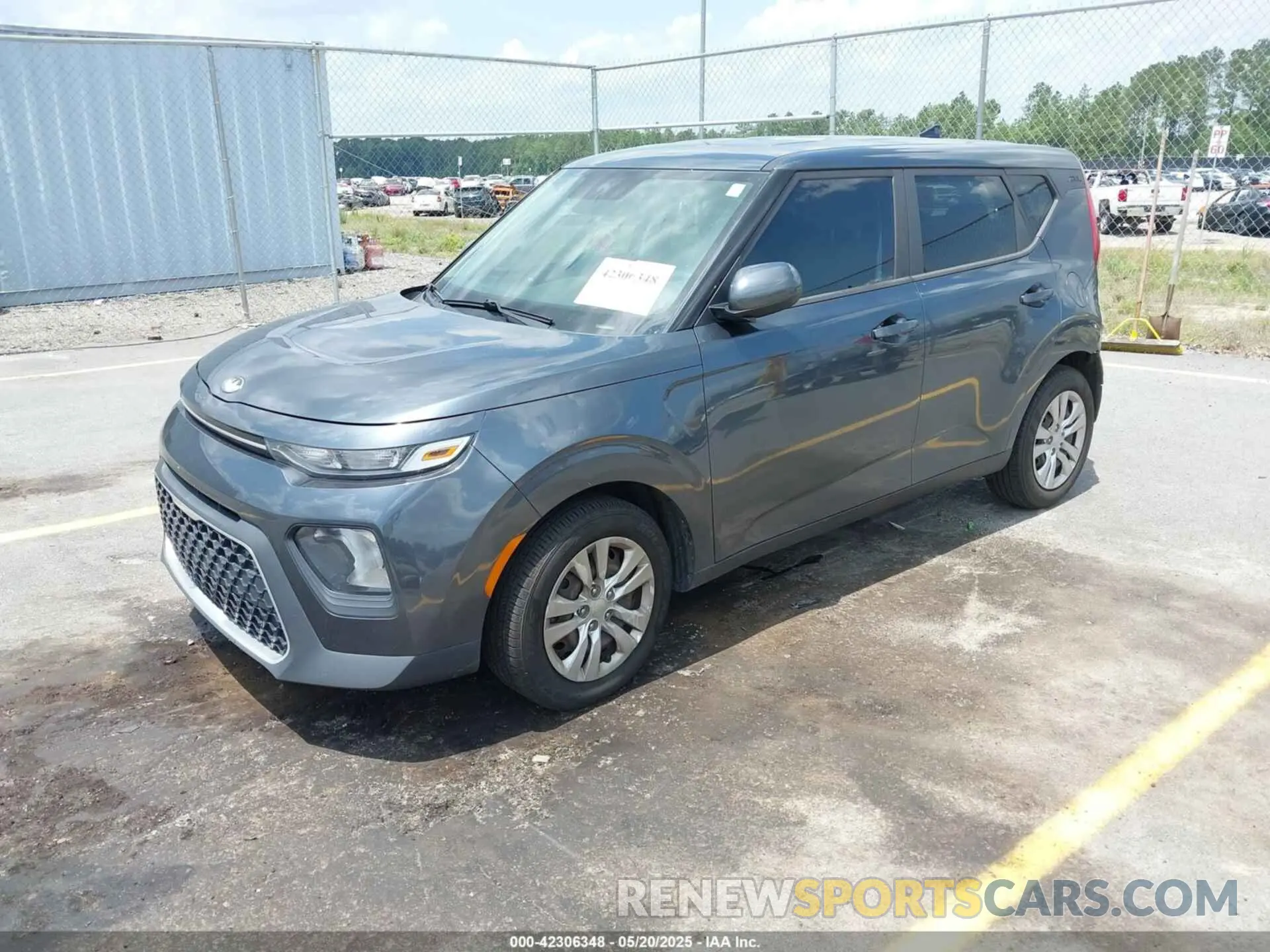 2 Photograph of a damaged car KNDJ23AU2L7003981 KIA SOUL 2020