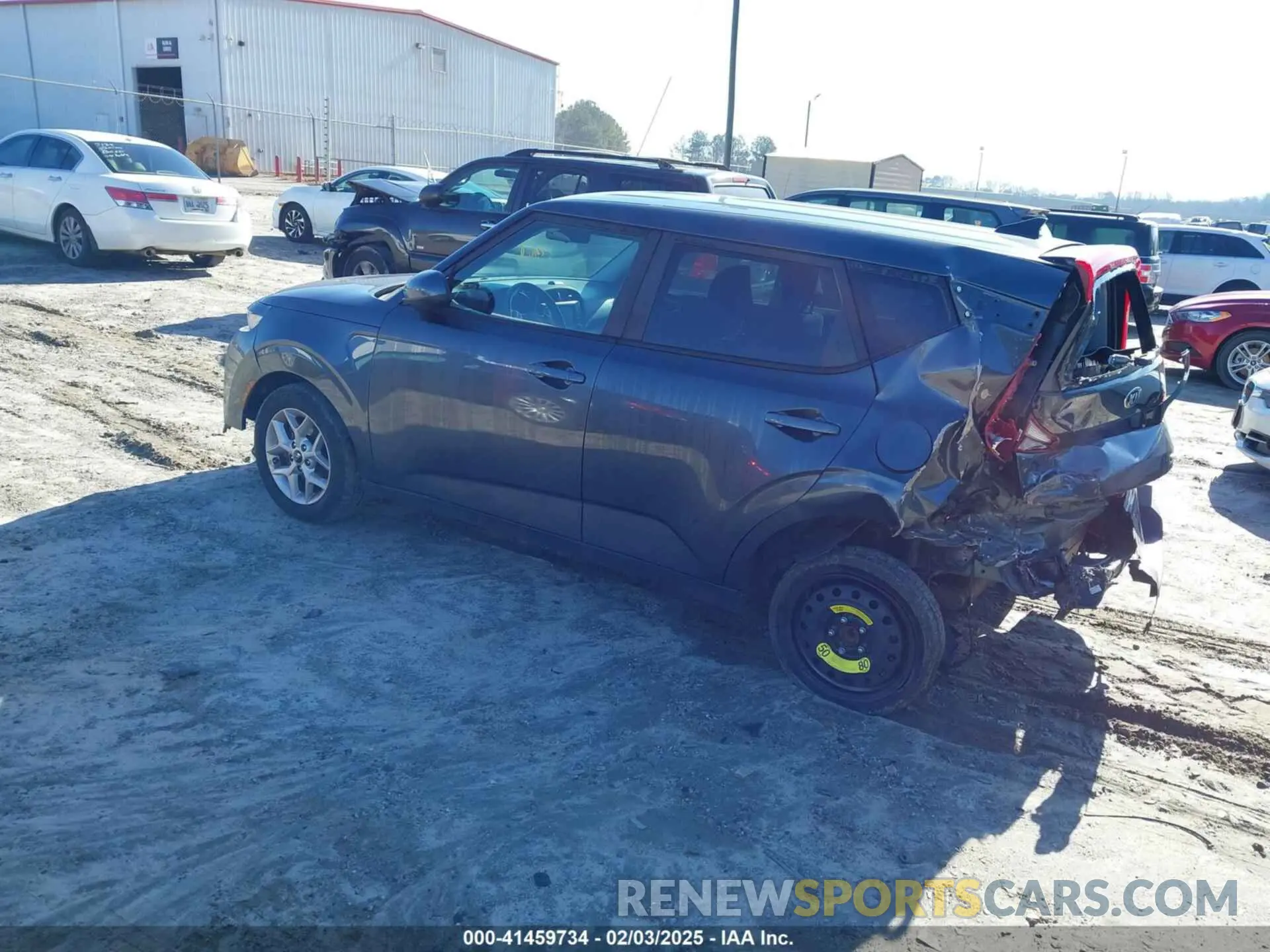 3 Photograph of a damaged car KNDJ23AU2L7012020 KIA SOUL 2020