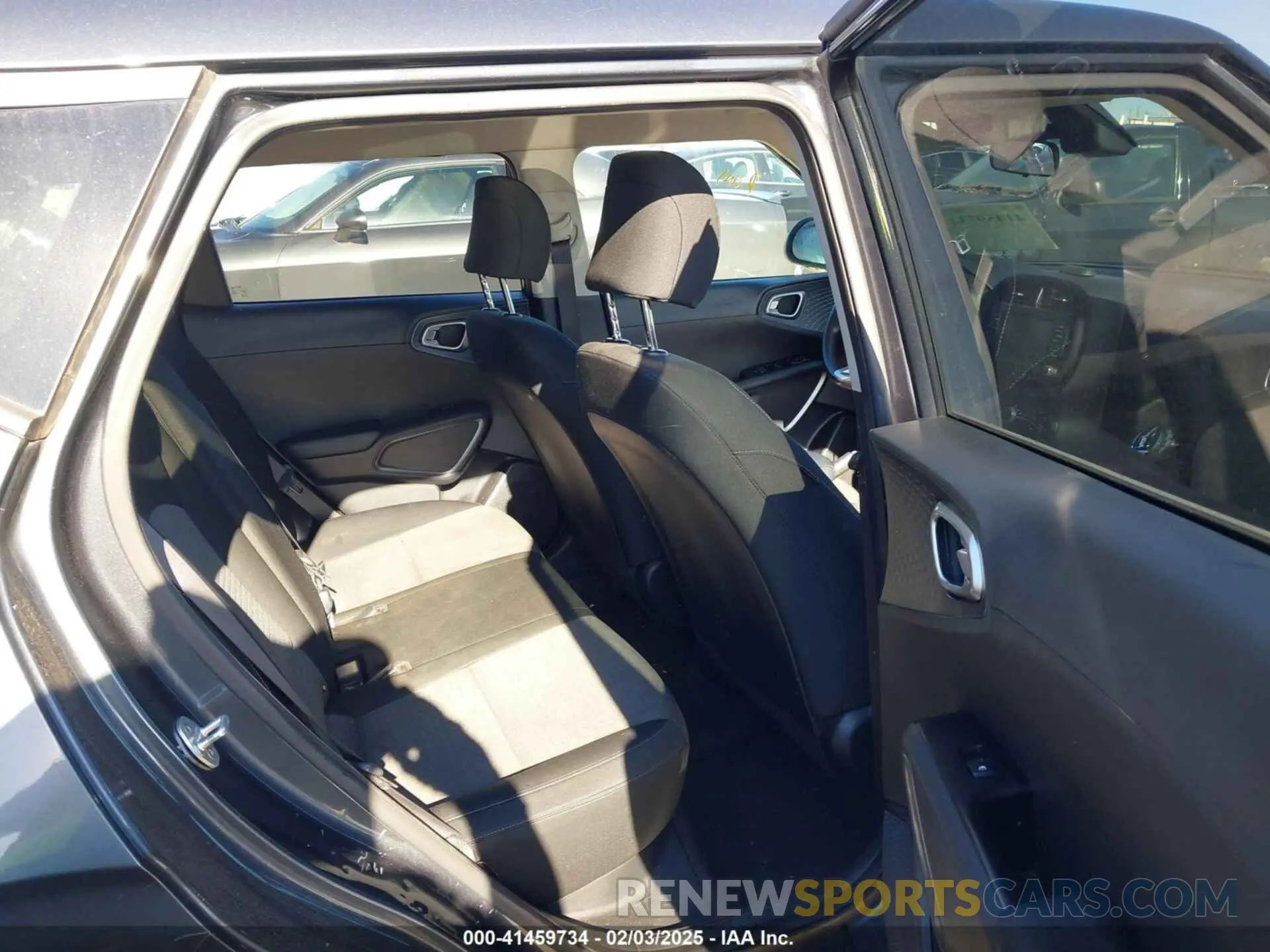 8 Photograph of a damaged car KNDJ23AU2L7012020 KIA SOUL 2020