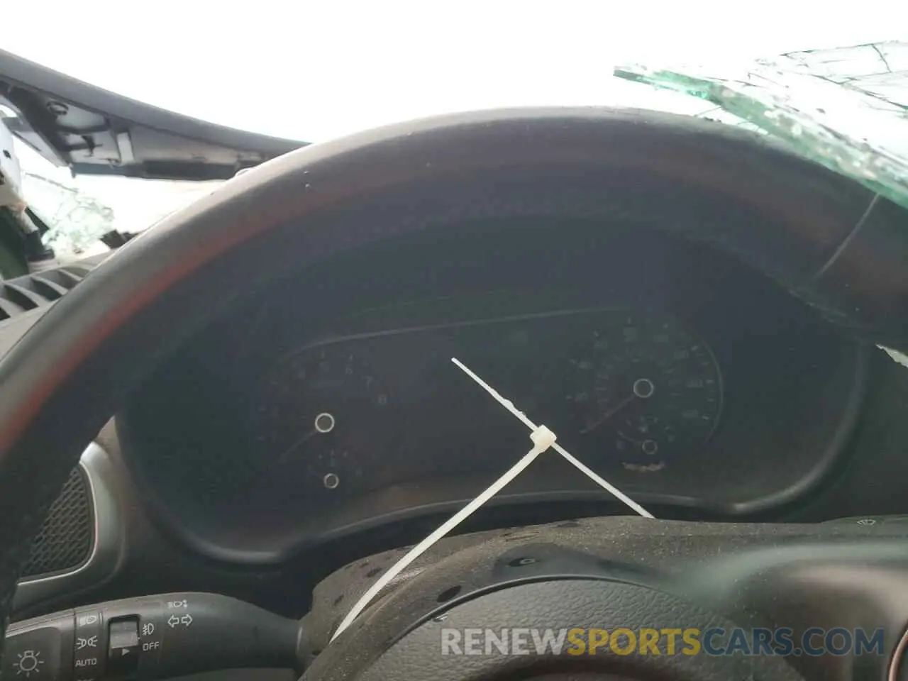 9 Фотография поврежденного автомобиля KNDJ23AU2L7042909 KIA SOUL 2020