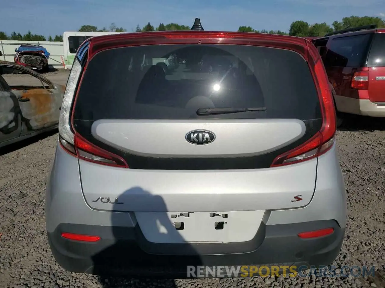 6 Photograph of a damaged car KNDJ23AU2L7056311 KIA SOUL 2020