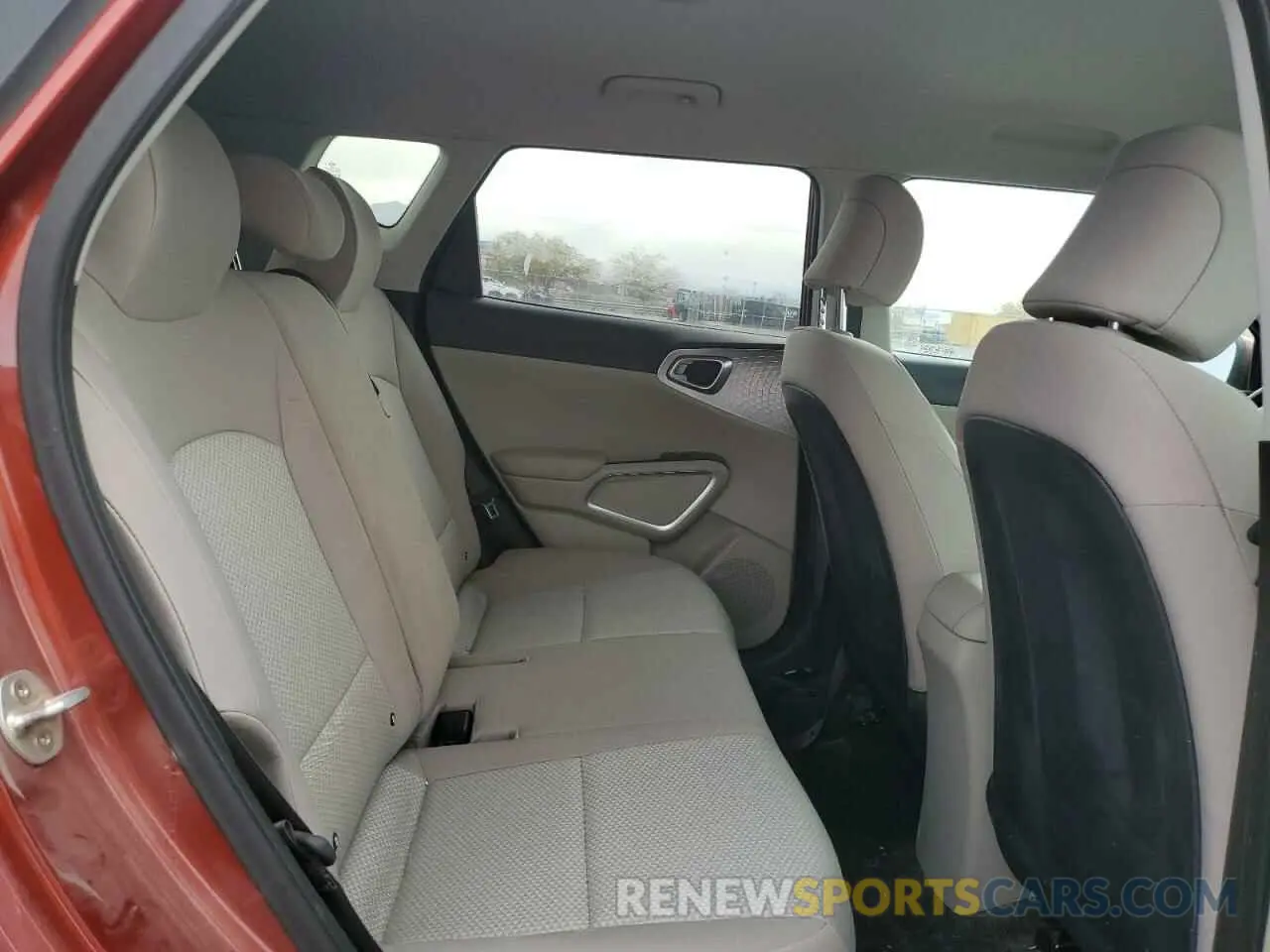 11 Фотография поврежденного автомобиля KNDJ23AU2L7115969 KIA SOUL 2020