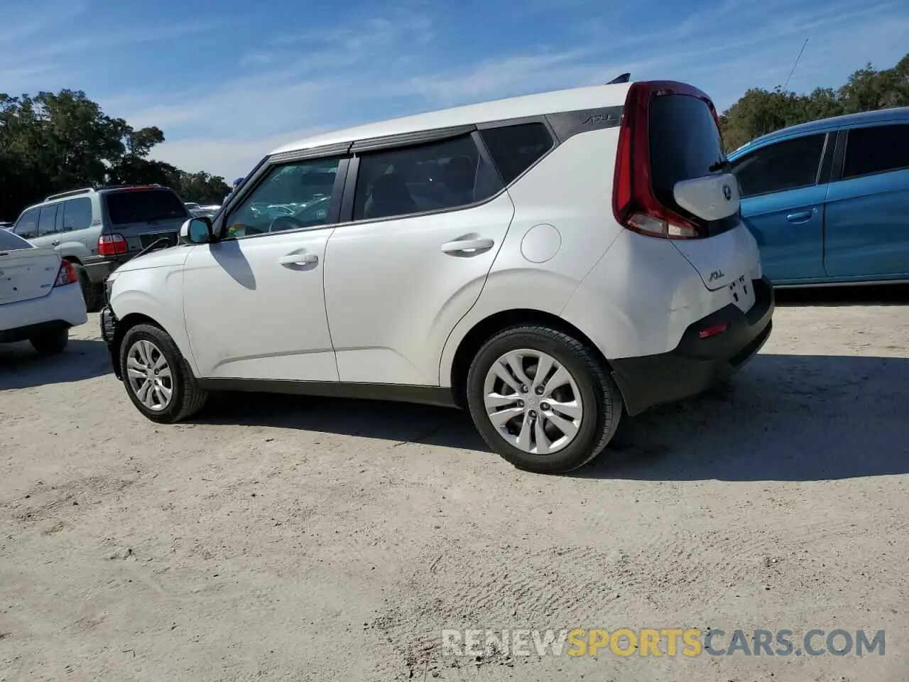 2 Photograph of a damaged car KNDJ23AU2L7122100 KIA SOUL 2020