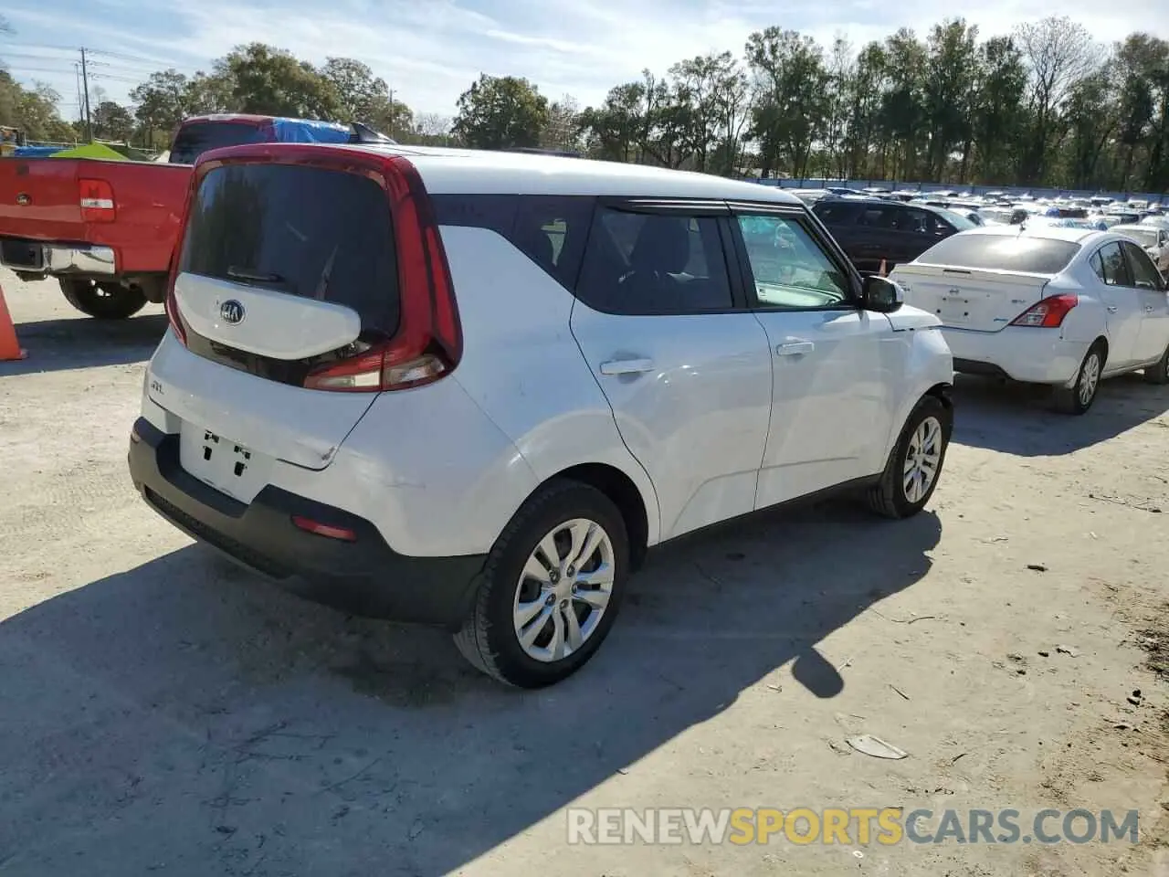 3 Photograph of a damaged car KNDJ23AU2L7122100 KIA SOUL 2020