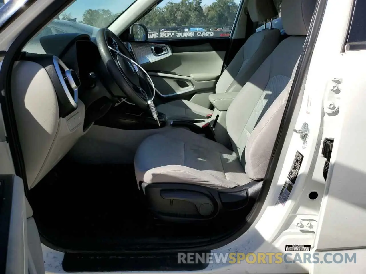 7 Photograph of a damaged car KNDJ23AU2L7122100 KIA SOUL 2020