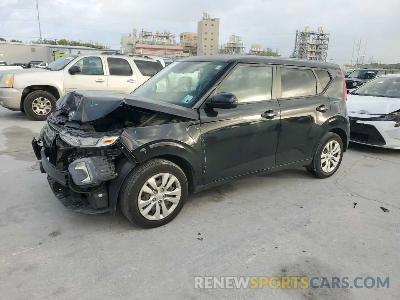 1 Photograph of a damaged car KNDJ23AU2L7713866 KIA SOUL 2020