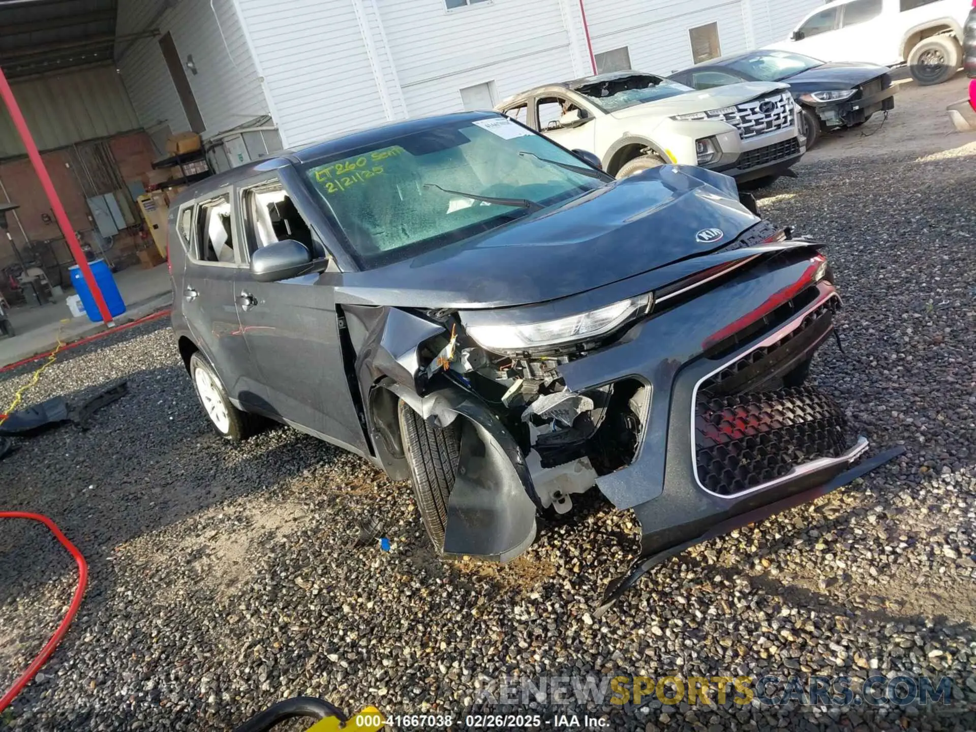 1 Photograph of a damaged car KNDJ23AU2L7716198 KIA SOUL 2020