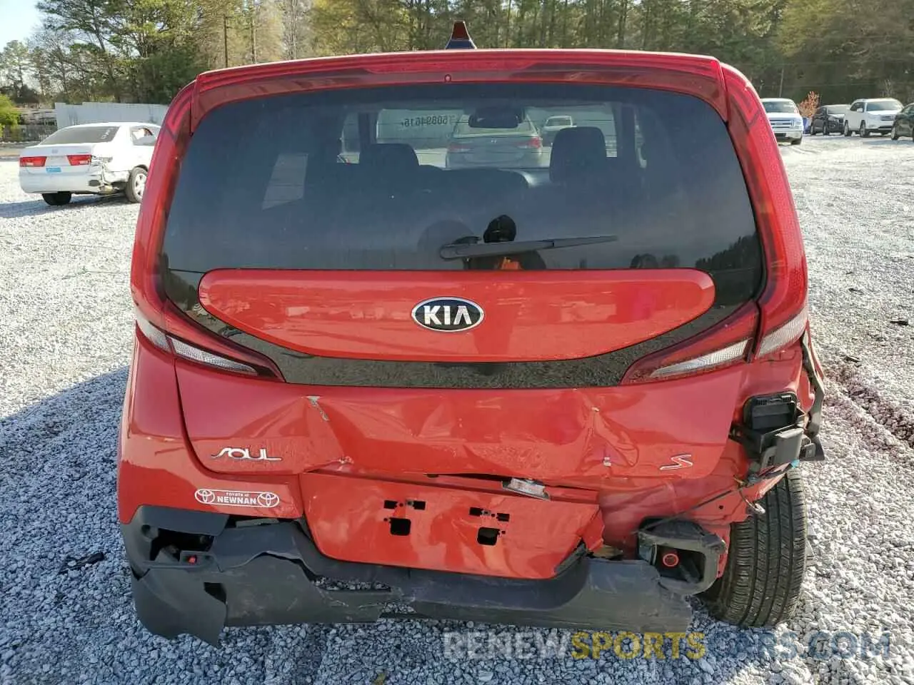 6 Photograph of a damaged car KNDJ23AU2L7726228 KIA SOUL 2020